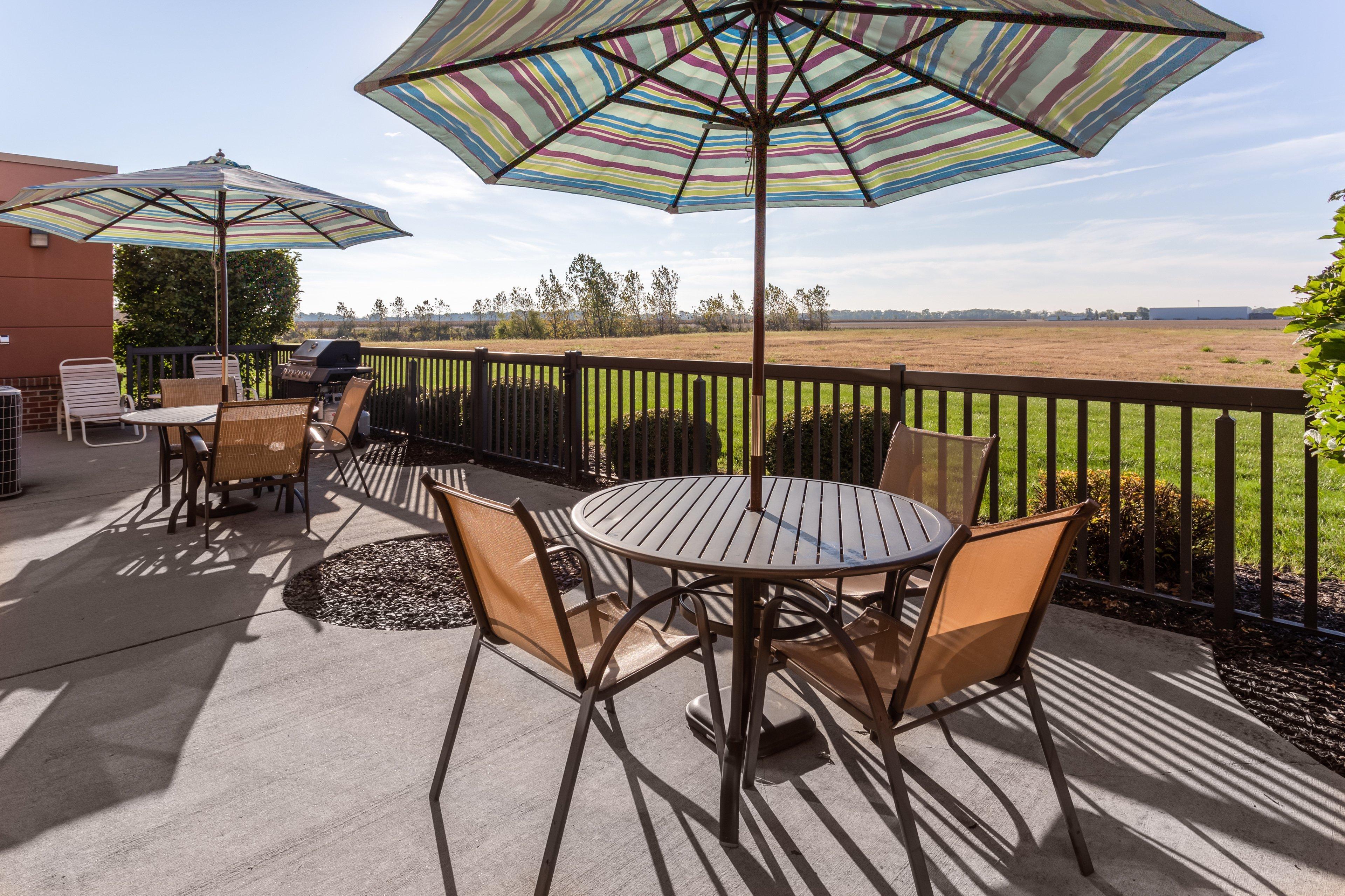 Holiday Inn Express Hotel & Suites Bowling Green By Ihg Exterior foto